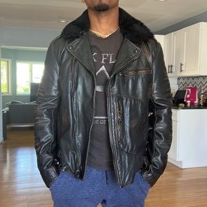 Andrew Marc water buffalo leather distressed motorcycle jacket size large